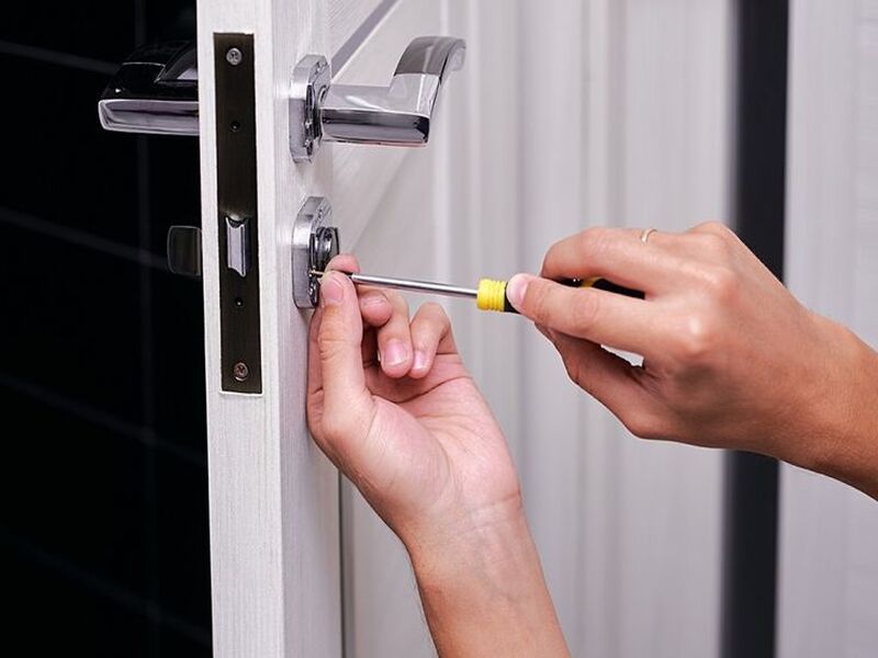 Reliable locksmith service